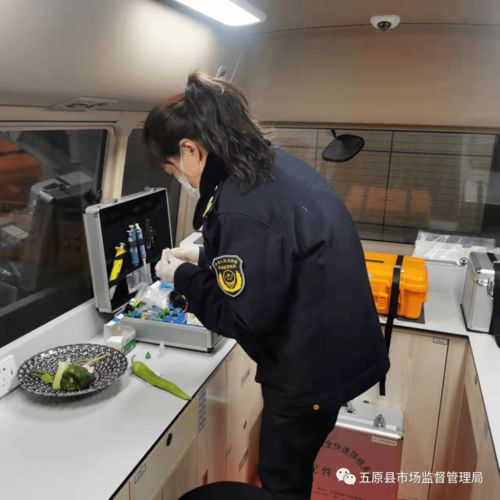 五原縣市場監(jiān)督管理局 筑牢“兩會”期間餐飲服務食品安全防線